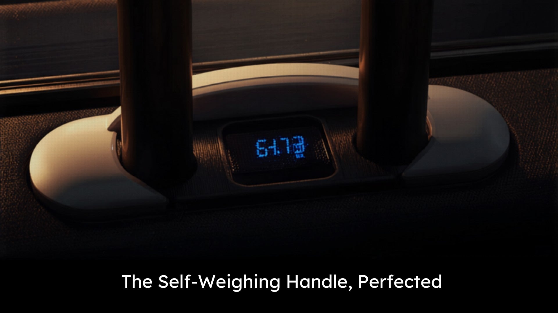 OLAS Carry-On — self-weighing handle detail